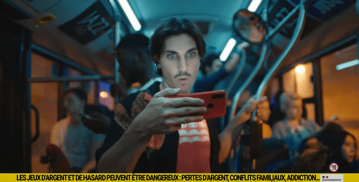 Background for Un Média Responsable,